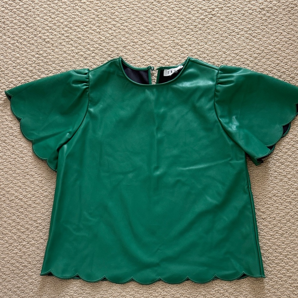 THML Emerald Scalloped Sleeve Blouse